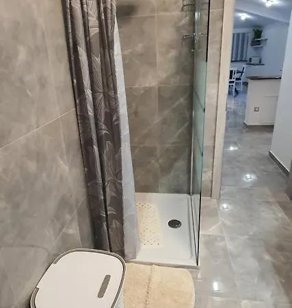 Radmila 2 Apartment